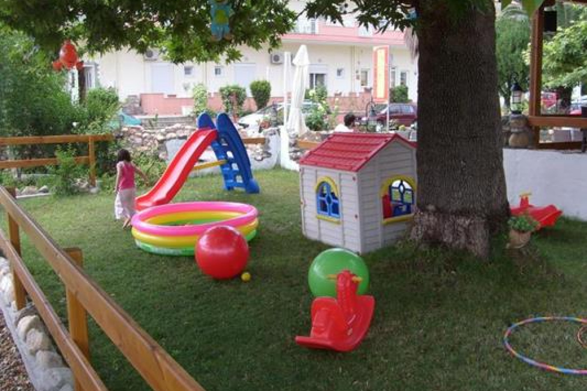 Estelle Hotel