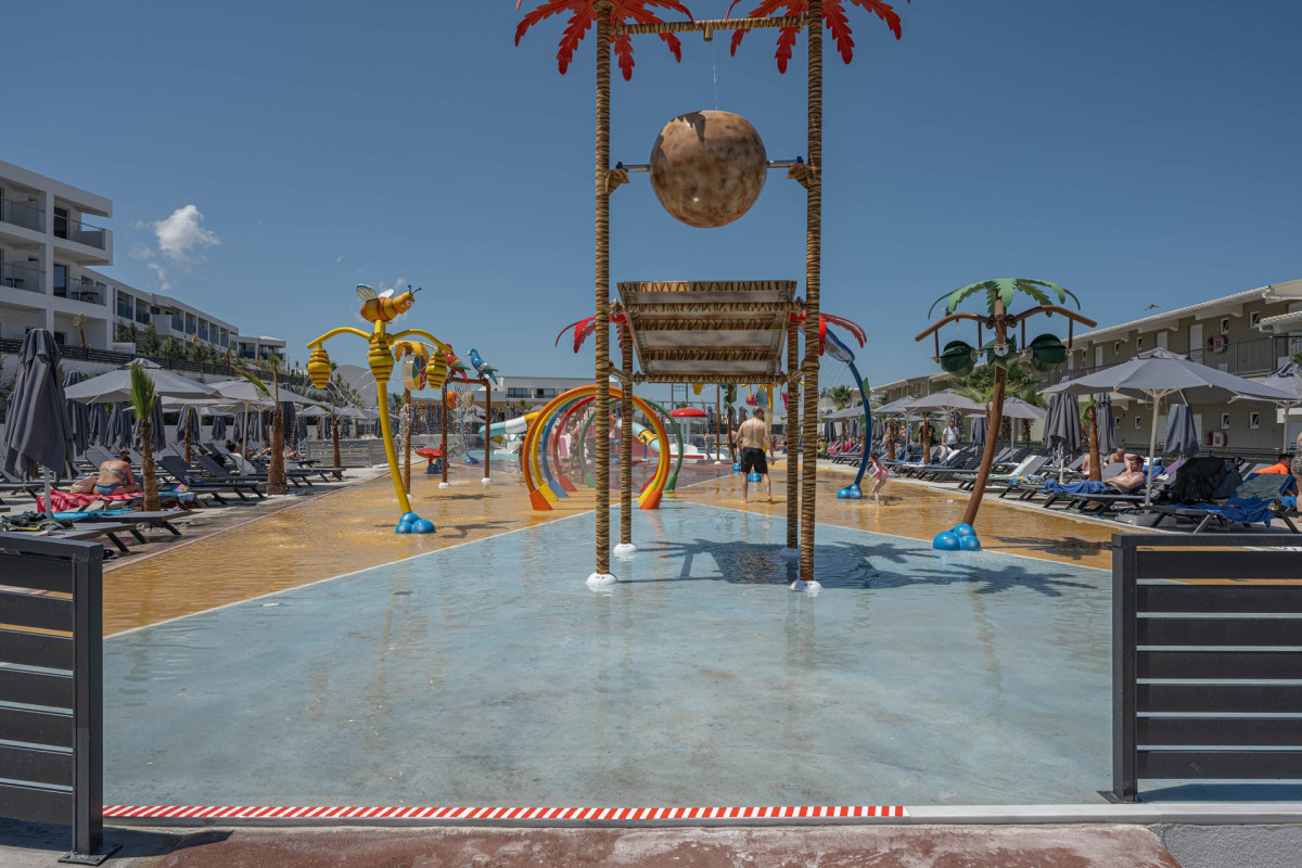 CARETTA PARADISE HOTEL AND WATERPARK TRAGAKI