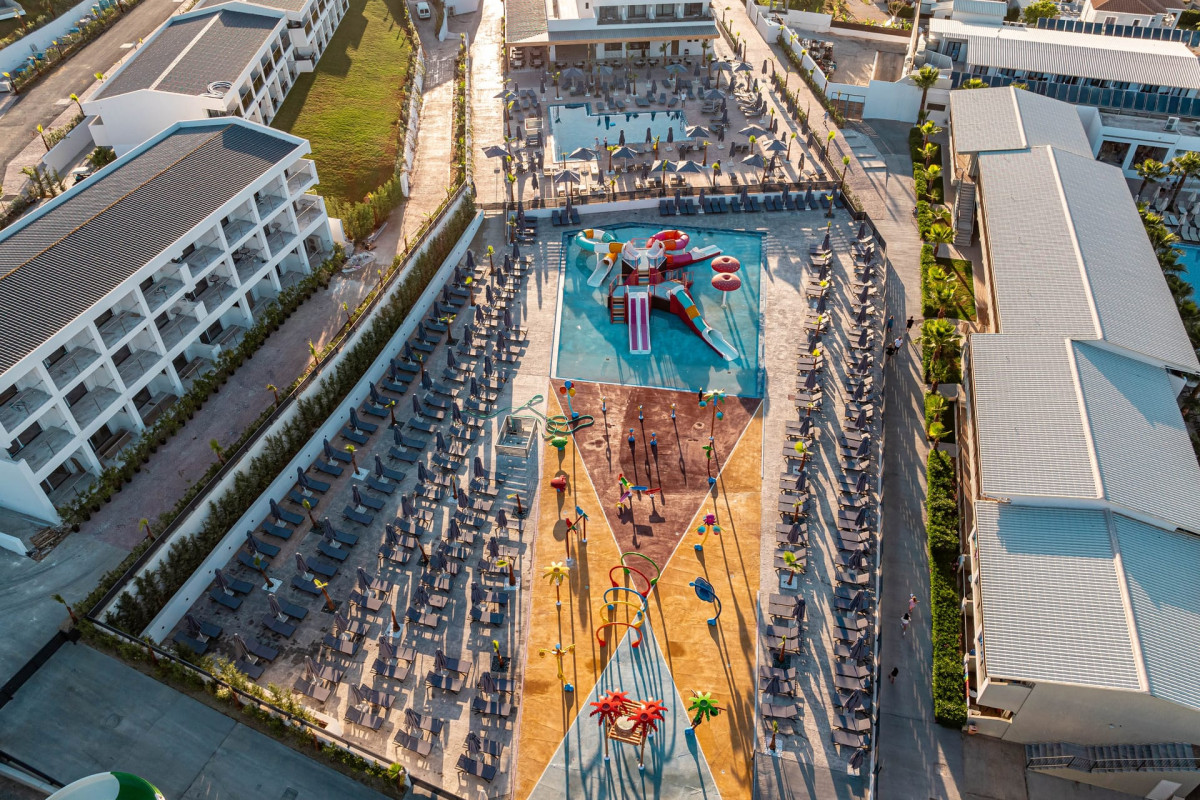 CARETTA PARADISE HOTEL AND WATERPARK TRAGAKI