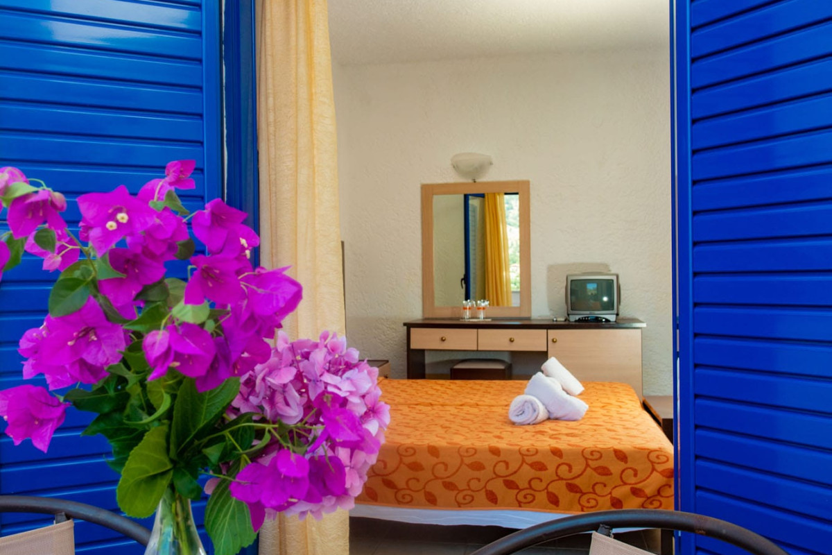 Elena Hotel