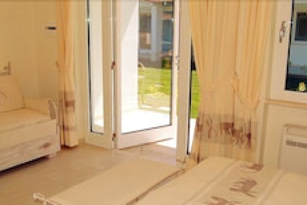 BEACH HOTEL BUDONI