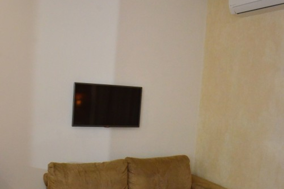DEVES HOTEL