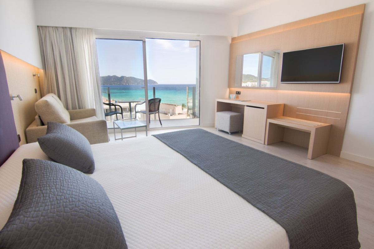 CM Playa Del Moro