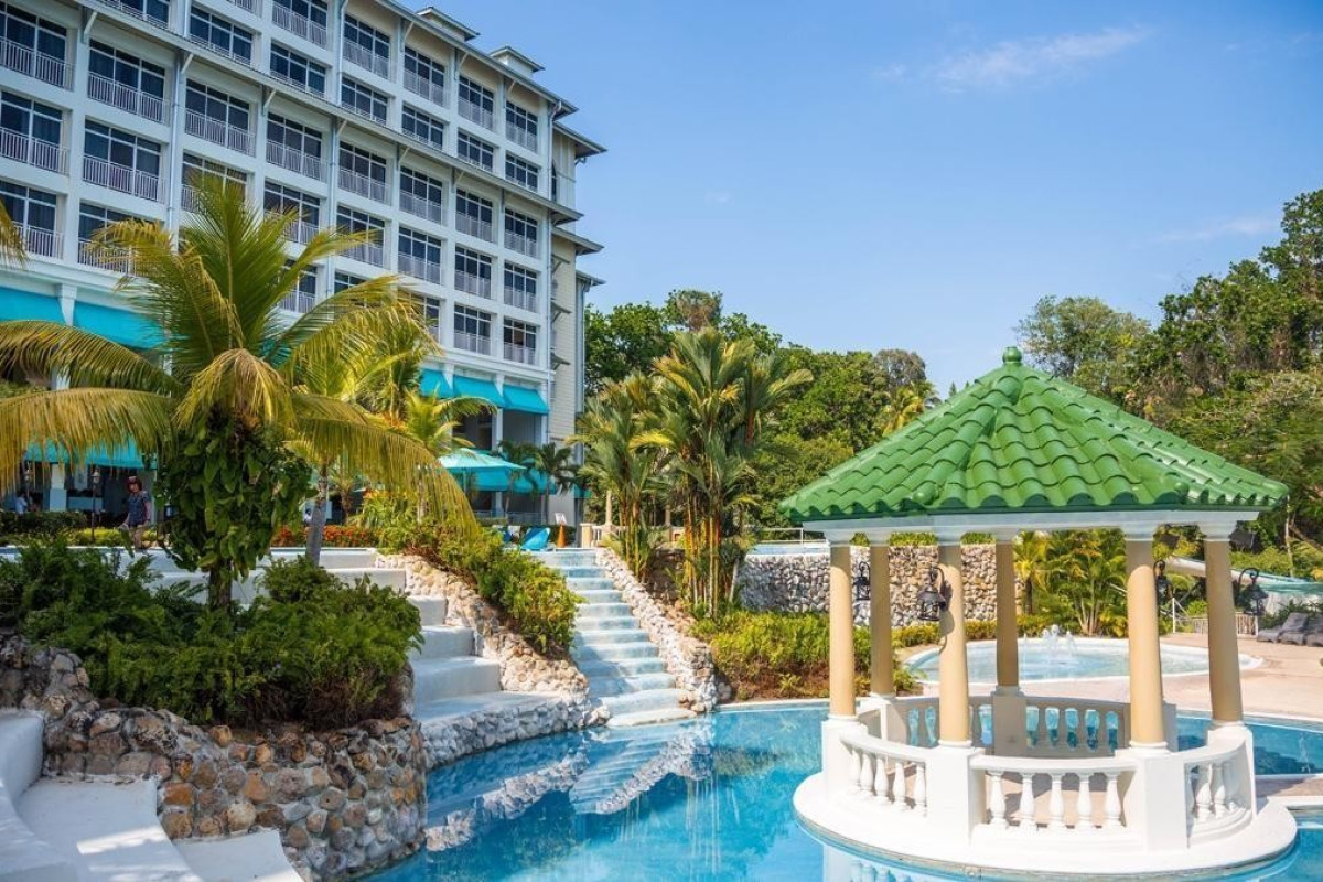 Combo Gamboa Rainforest Resort si Gran Evenia Bijao Beach Resort