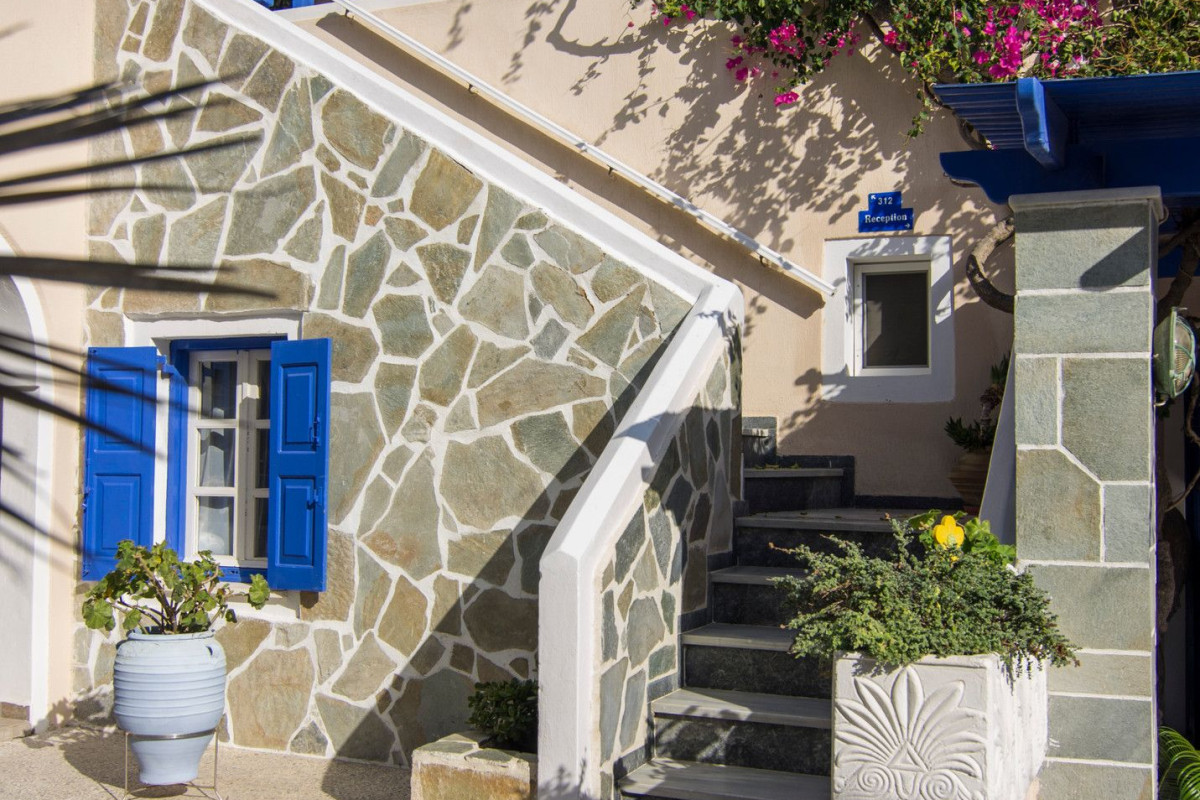 Paradise Resort Santorini
