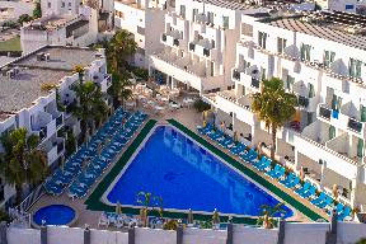 SHARK CLUB HOTEL