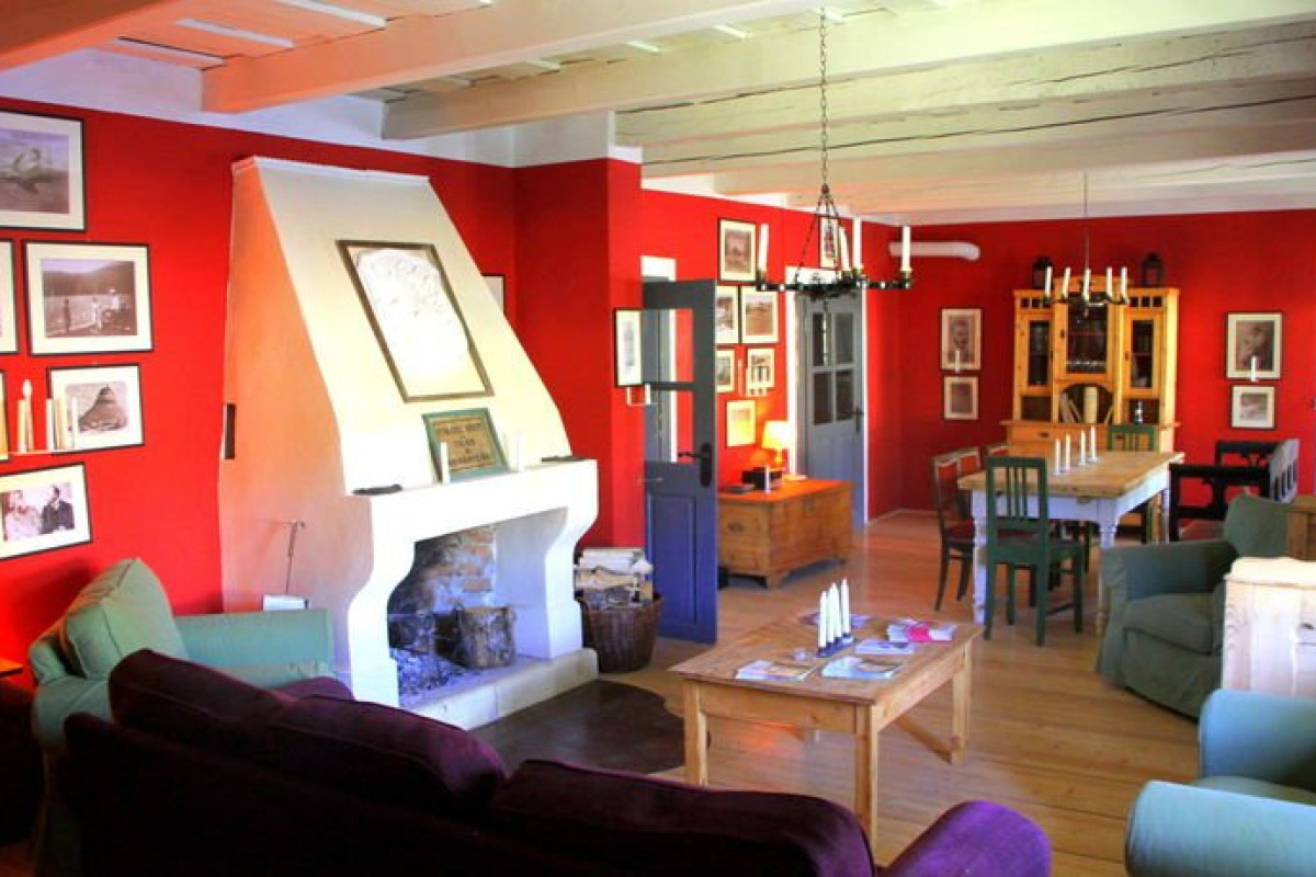 DOBRICA HUNTING LODGE