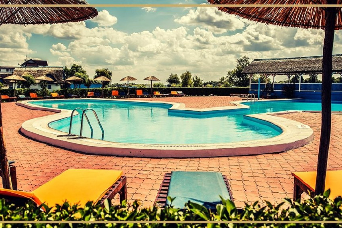 CORMORAN RESORT.