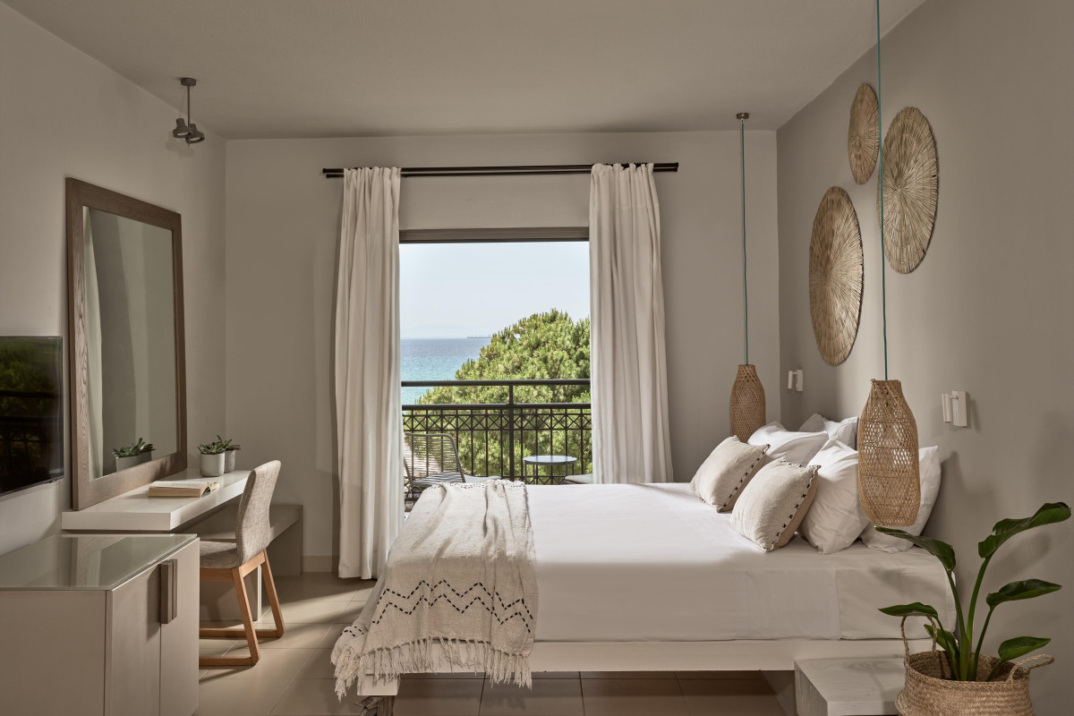 The Bay Hotel & Suite