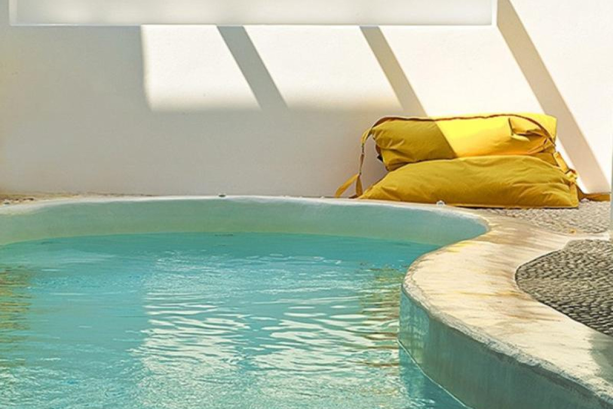 Kapetan Tasos Suites