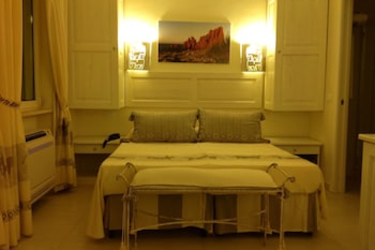 BEACH HOTEL BUDONI