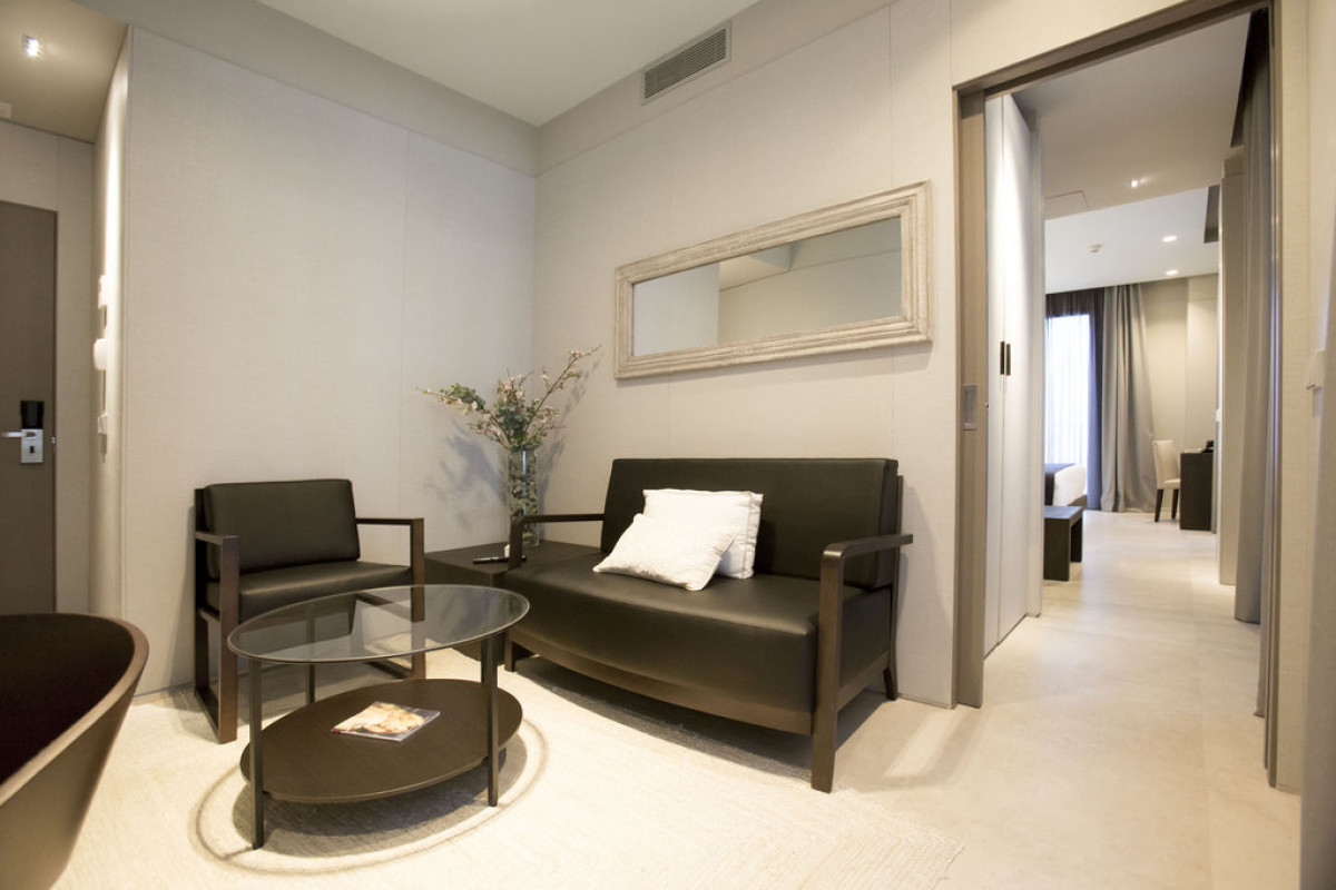 VINCCI MERCAT HOTEL