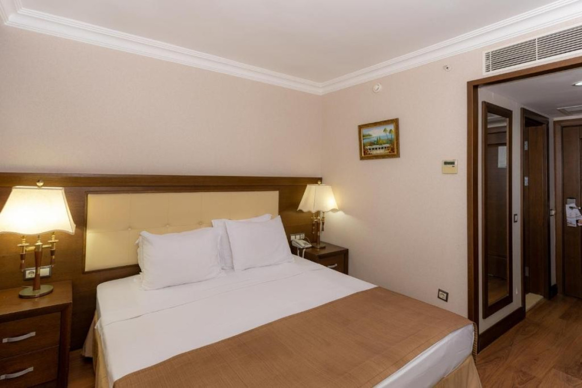 Latanya Park Resort