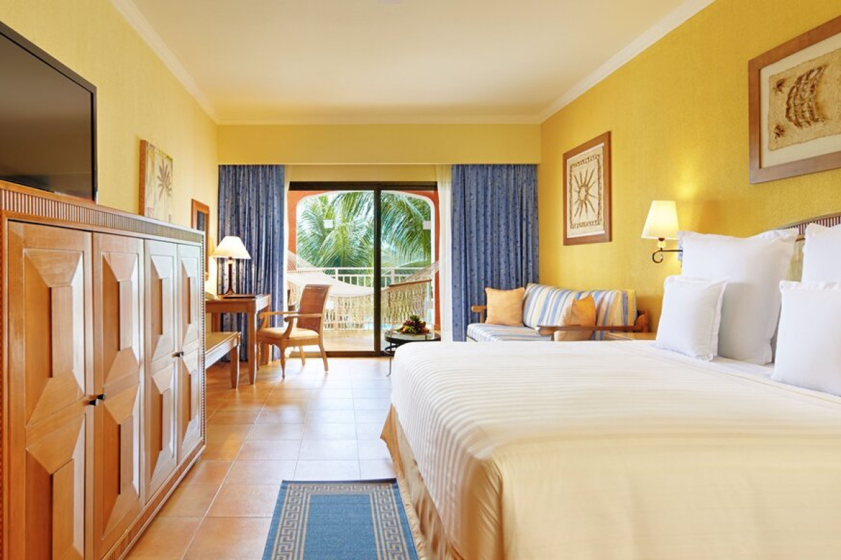 Barcelo Maya Colonial