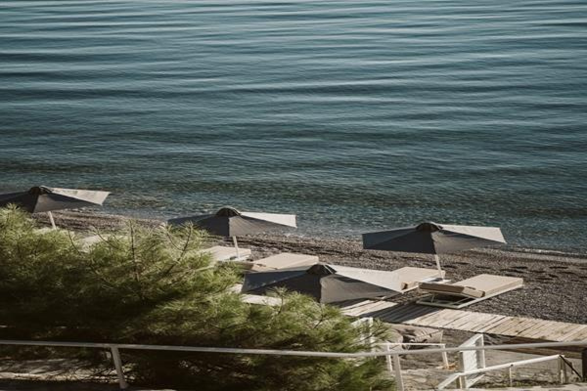 Akrotiri Olympos Luxury Suites