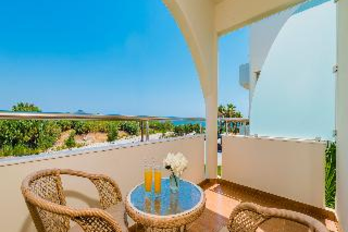 AFANDOU BAY RESORT SUITES