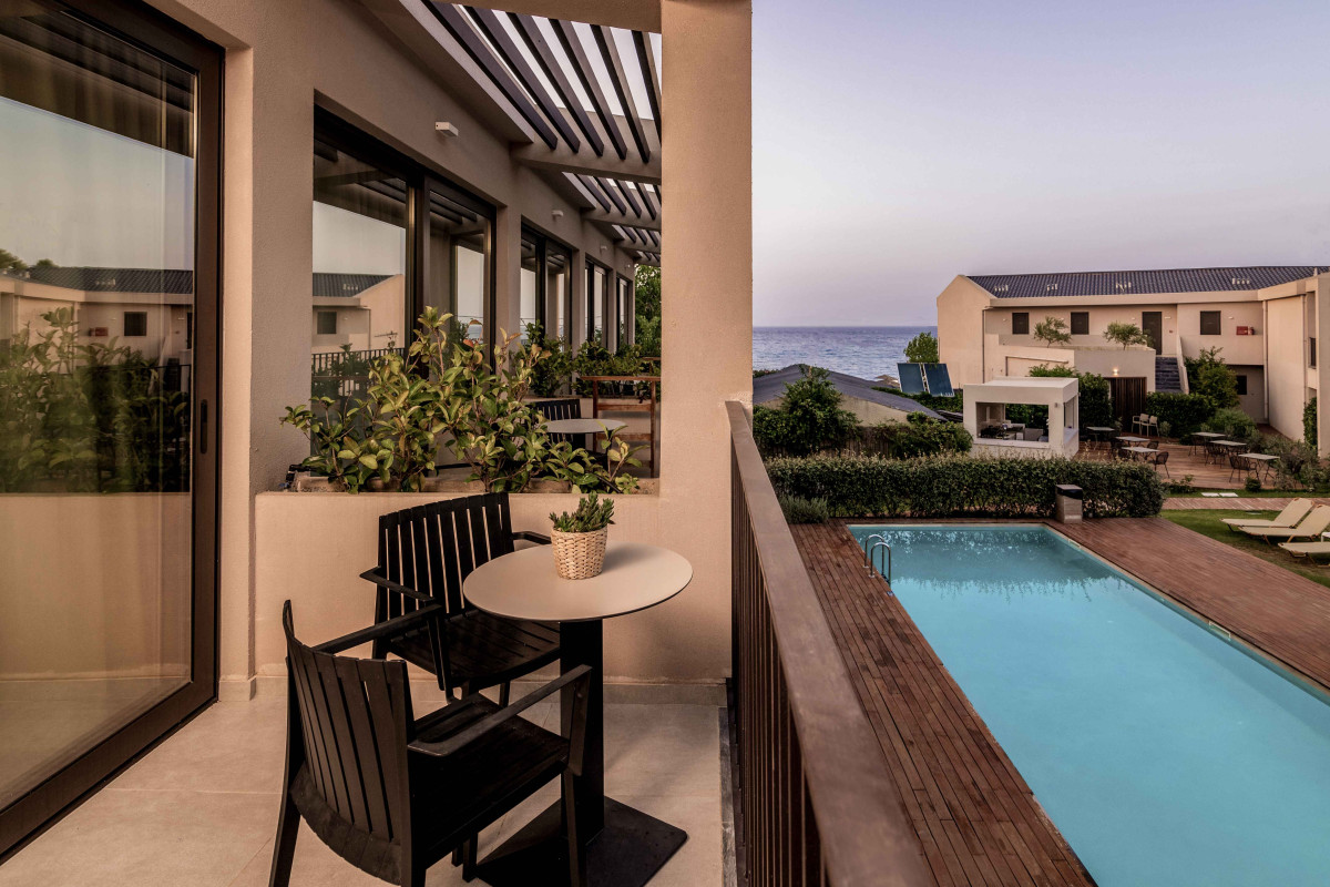 New Beach Hotel