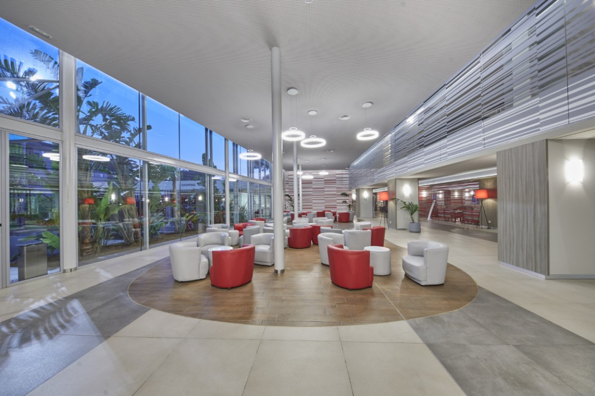 BG Tonga and Suites Tower Design Hotel