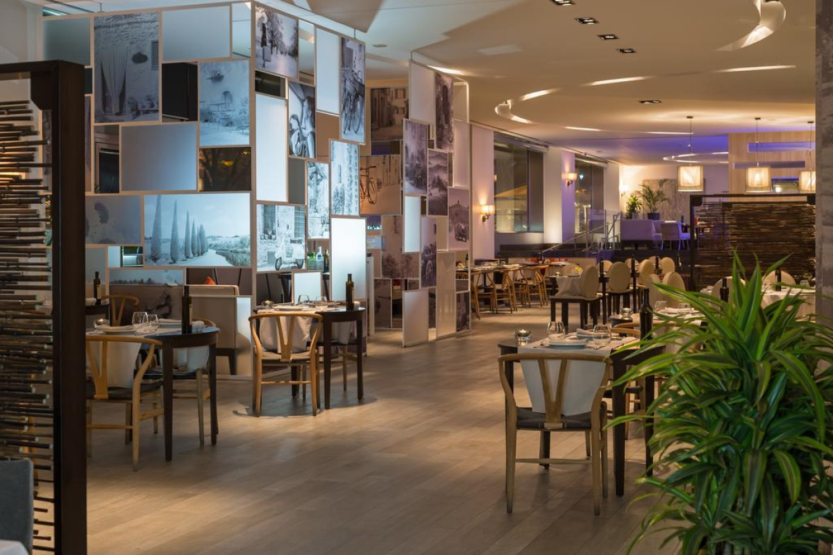 NH Collection Barcelona Constanza