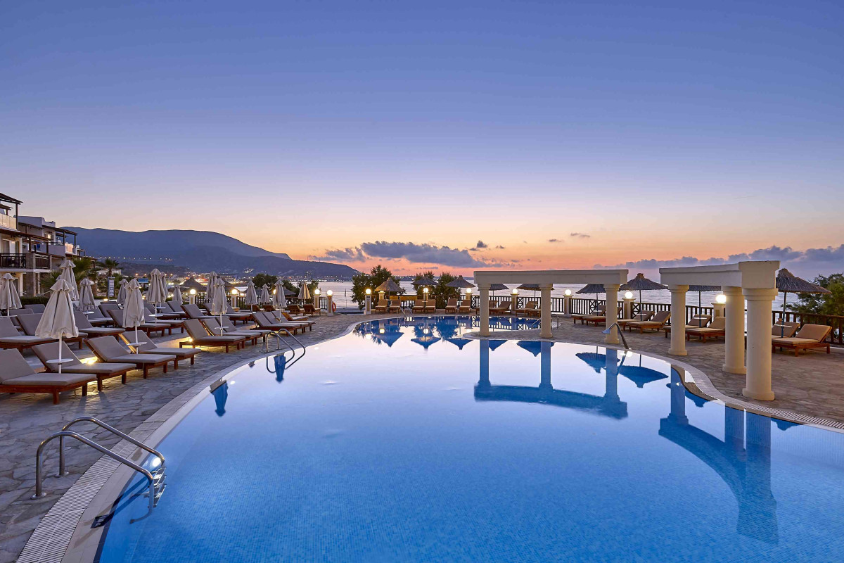 ALEXANDER BEACH HOTEL and VILLAGE