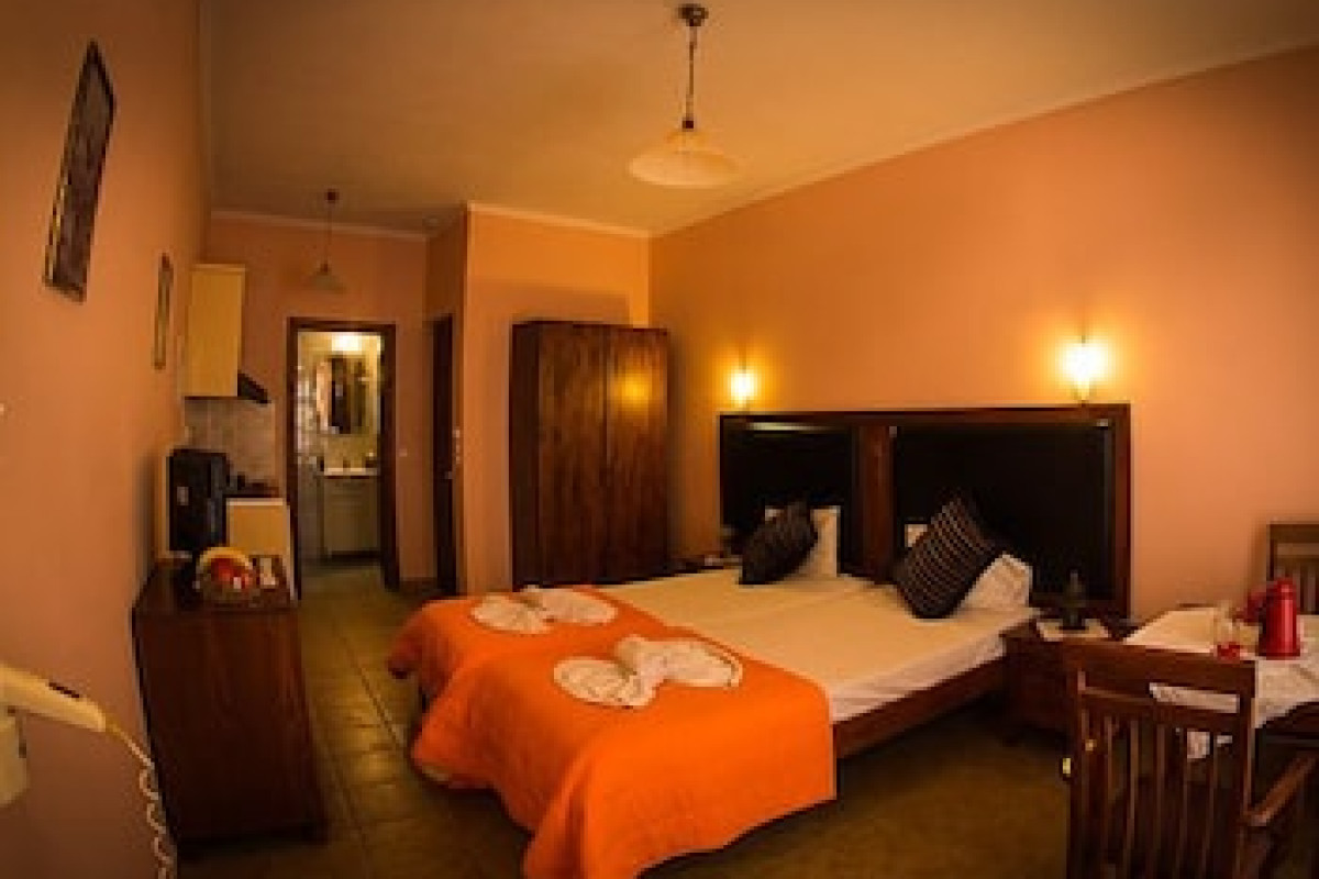 AGOULOS INN