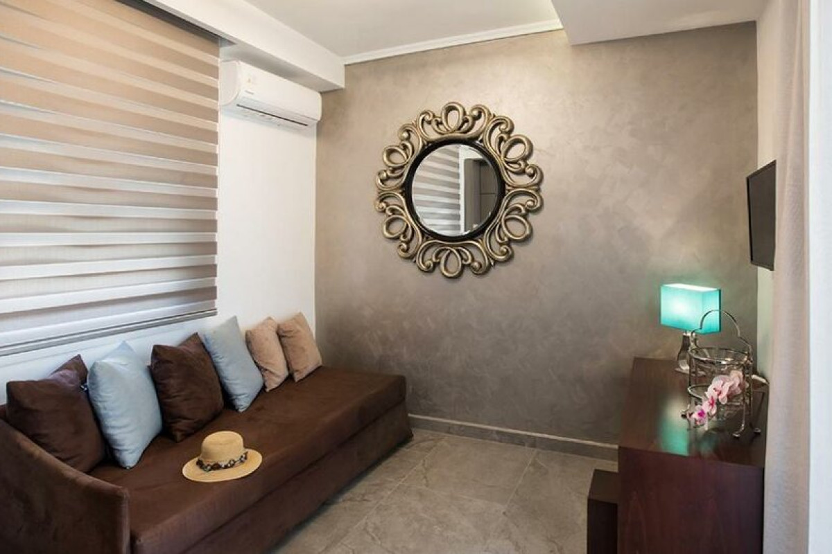 Sun Residence - Seaside Hotel  Suites