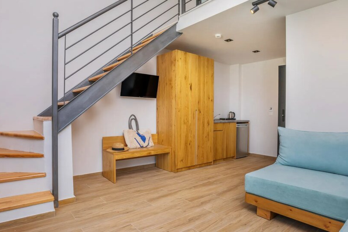 AlexMare Suites