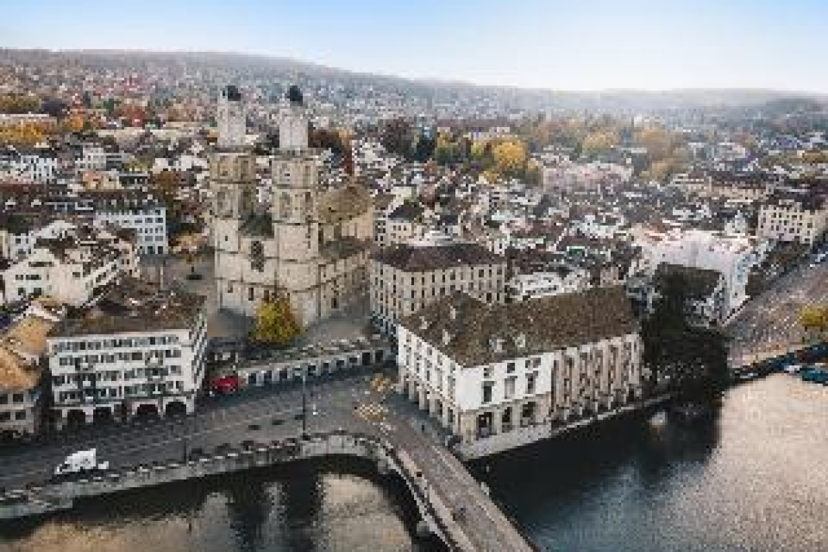 a-ja Zürich. Das City-Resort.
