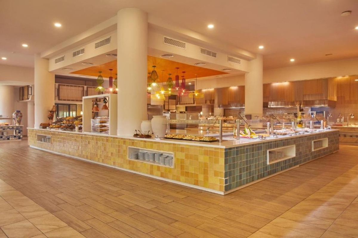 Bahia Principe Escape Tequila