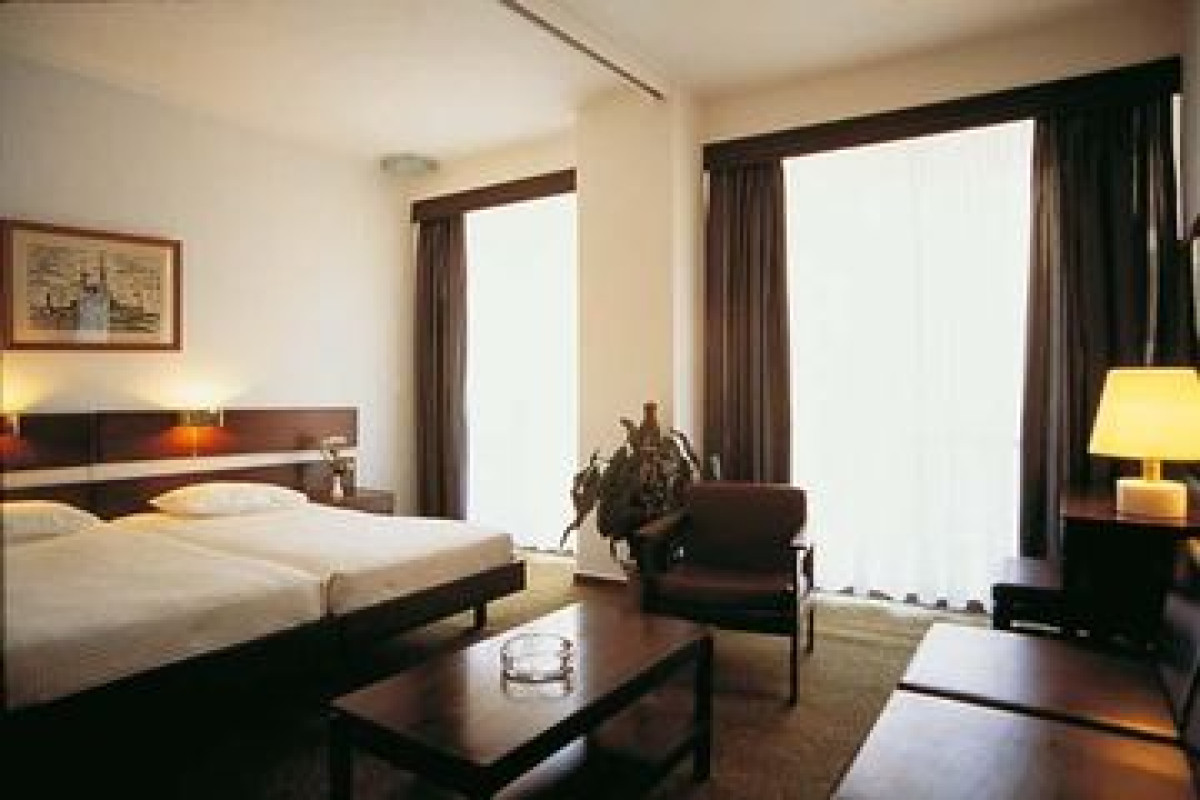 DORIAN INN, SURE HOTEL COLLECTION BY BEST WESTERN