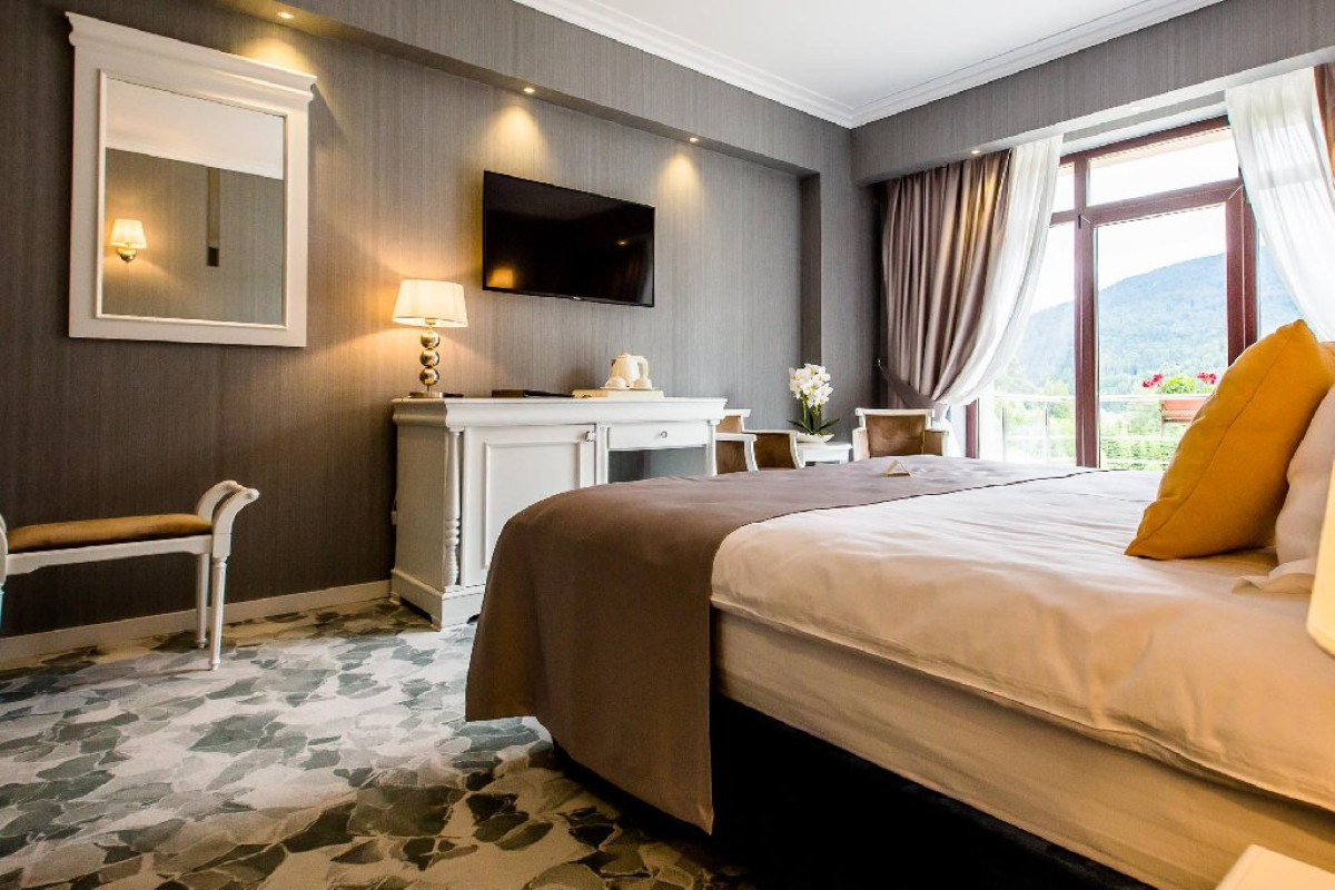 HOTEL CARPAT INN.