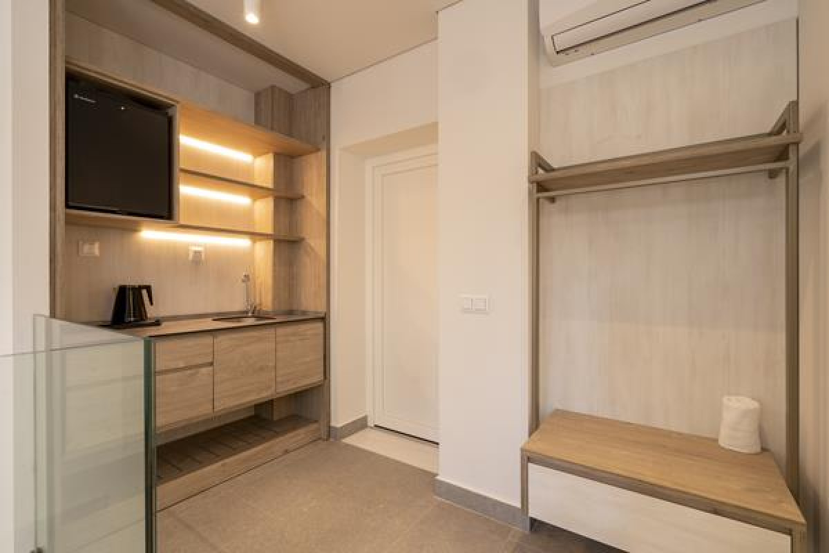Mirablue Luxury Residences
