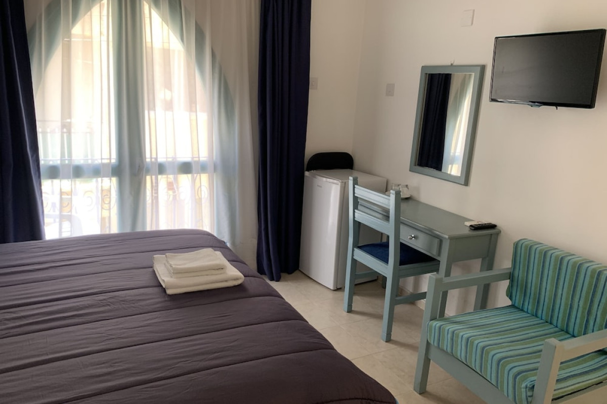 AXIOTHEA HOTEL