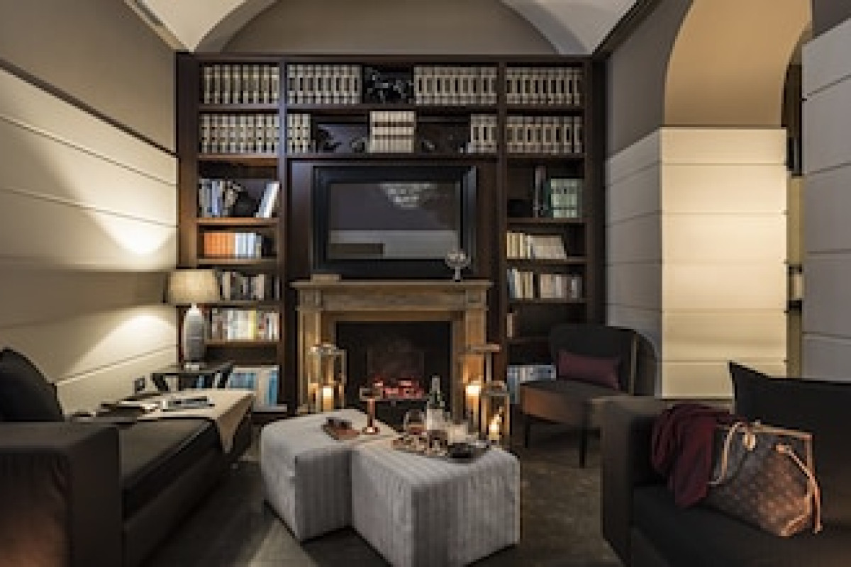 The Independent Hotel
