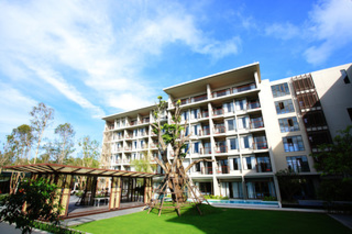 PROUD PHUKET