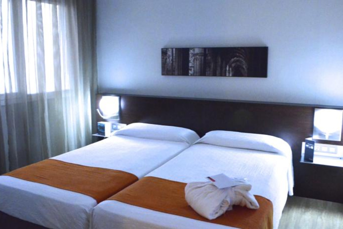 Atenea Rekord Suites