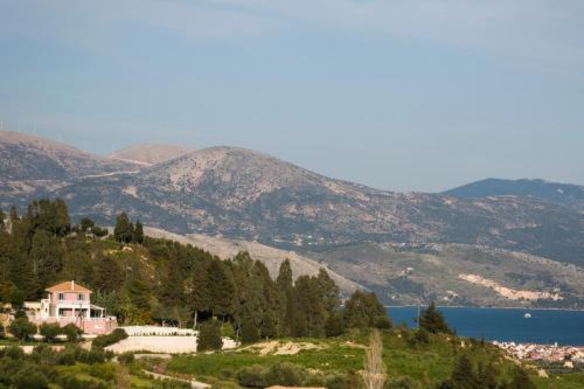 VILLA ATHINAIS
