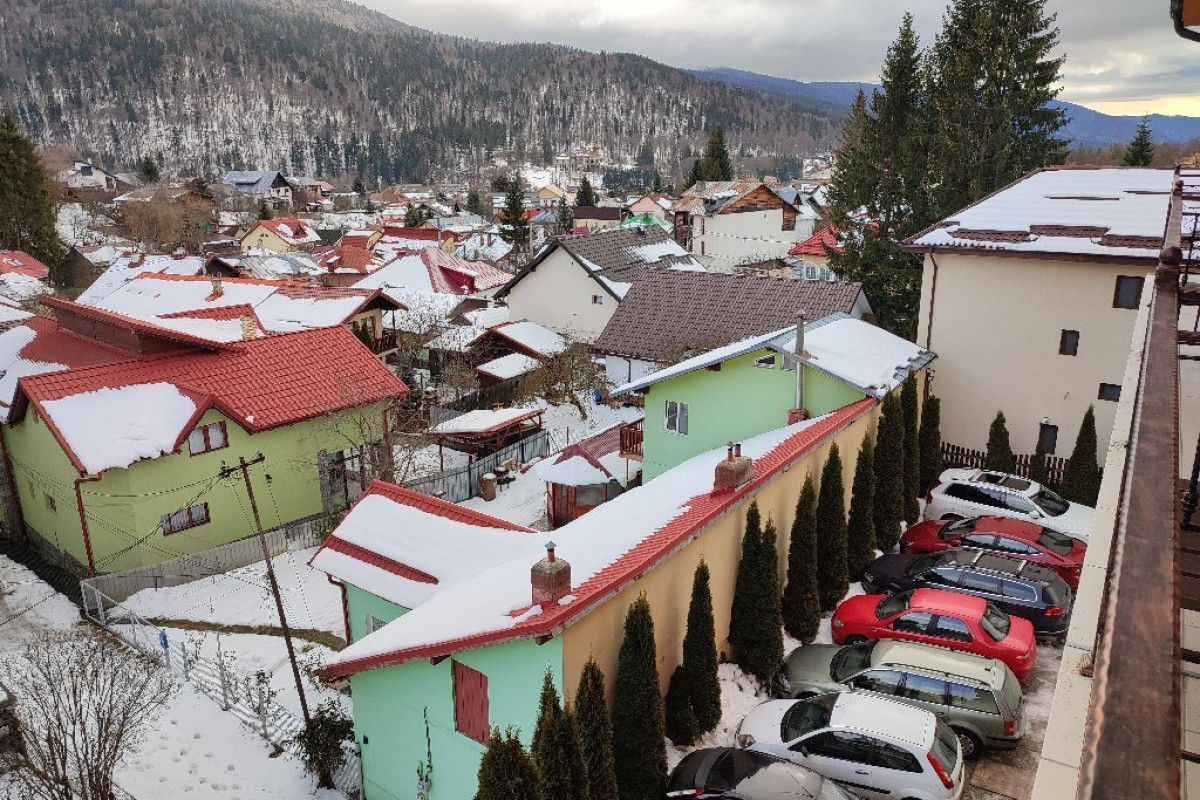 HOTEL IRI.
