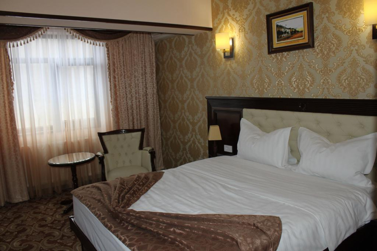 GRAND ORIENT