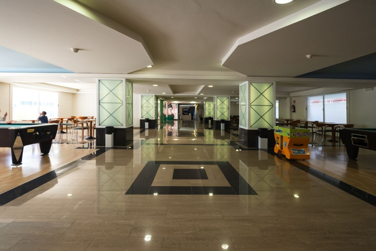 Riviera Hotel
