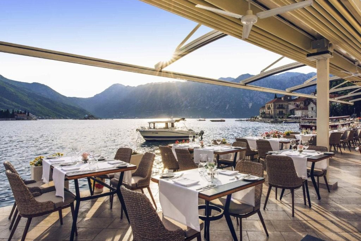 Heritage Grand Perast