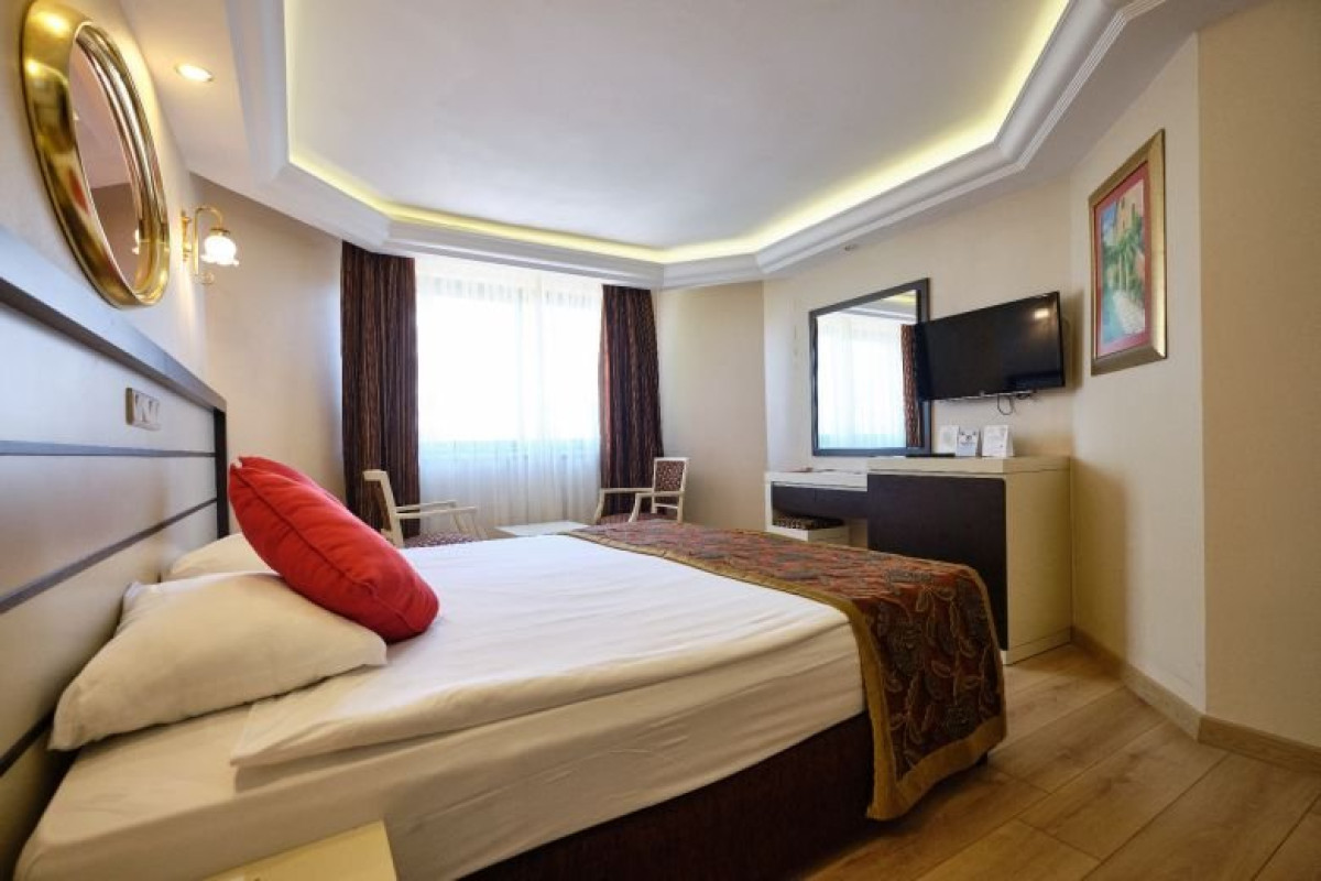 CLUB HOTEL SERA