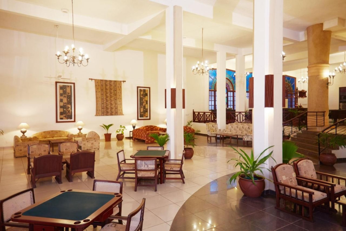 Neptune Beach Resort and Safari Tsavo Explorer RO