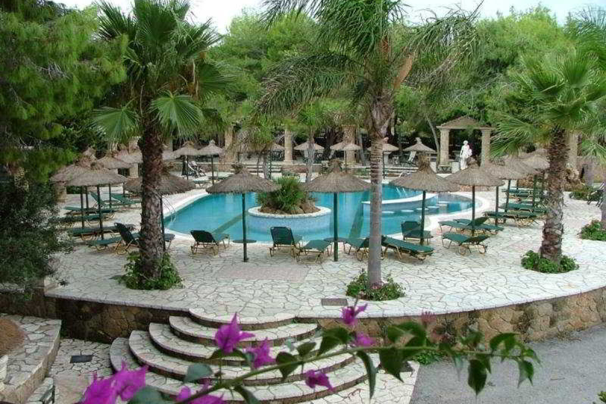 Vasilikos Beach Hotel
