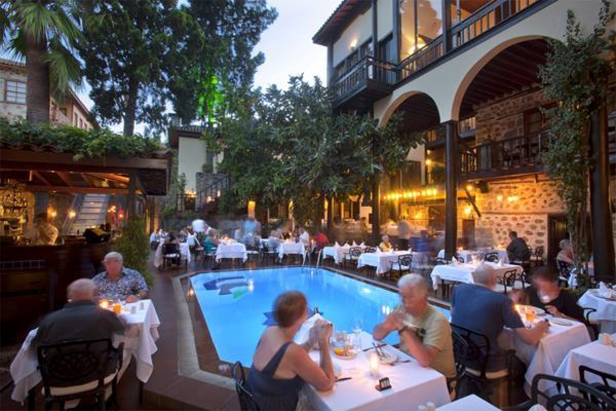 ALP PASA HOTEL
