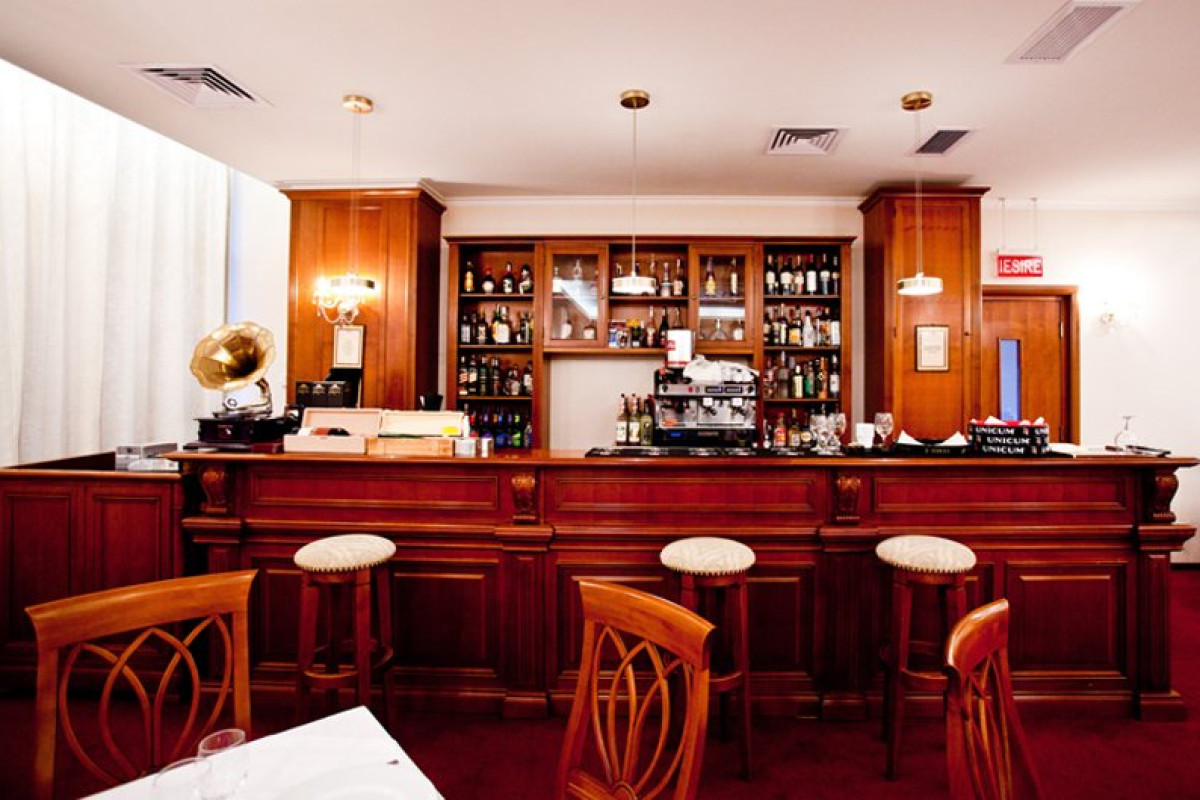 HOTEL MAXIM