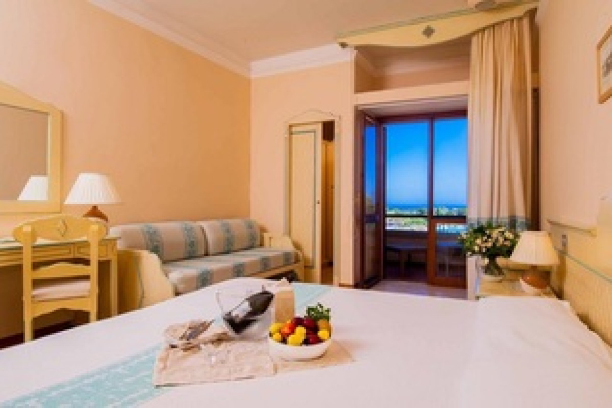 IS MOLAS RESORT
