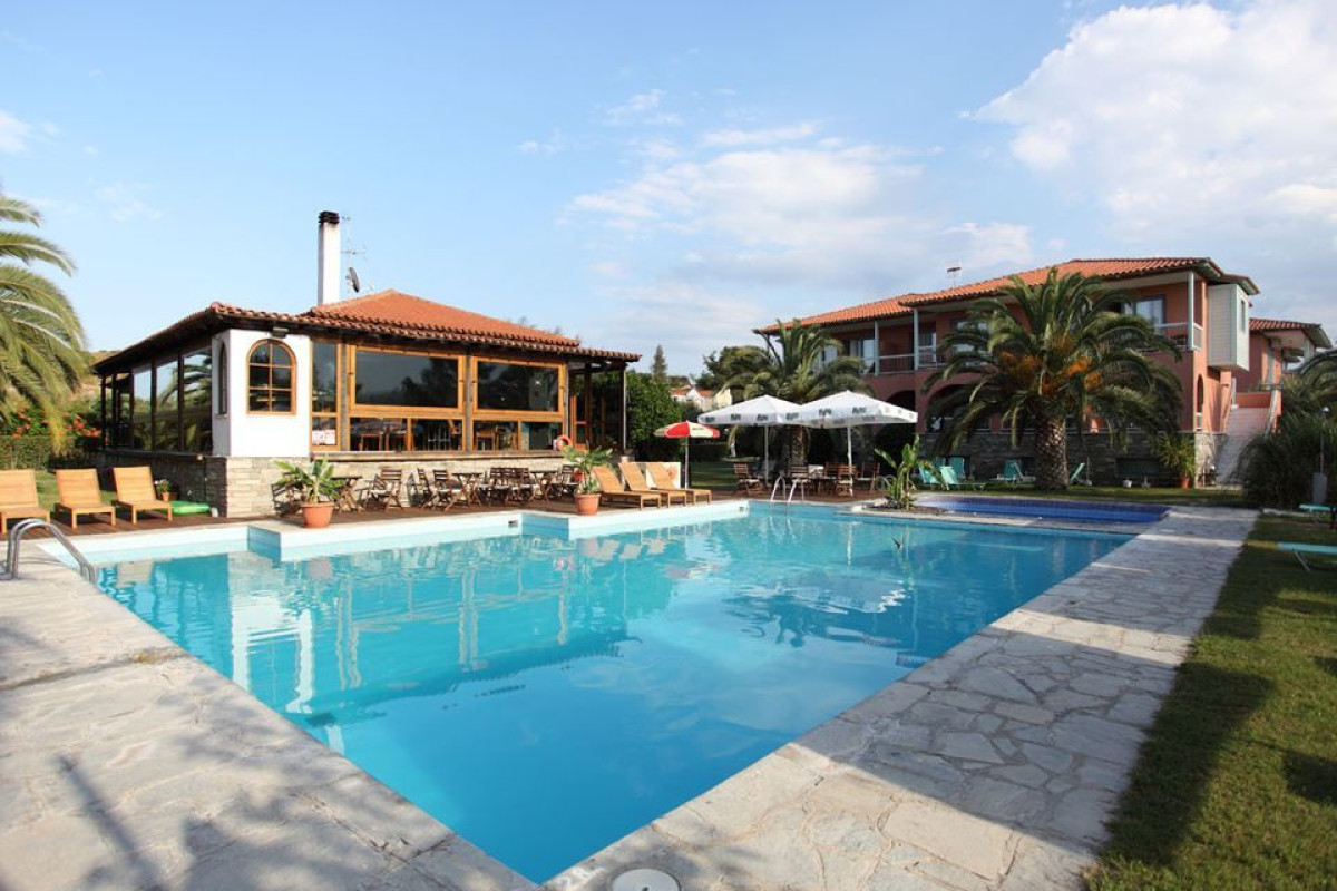 Hanioti Village Resort