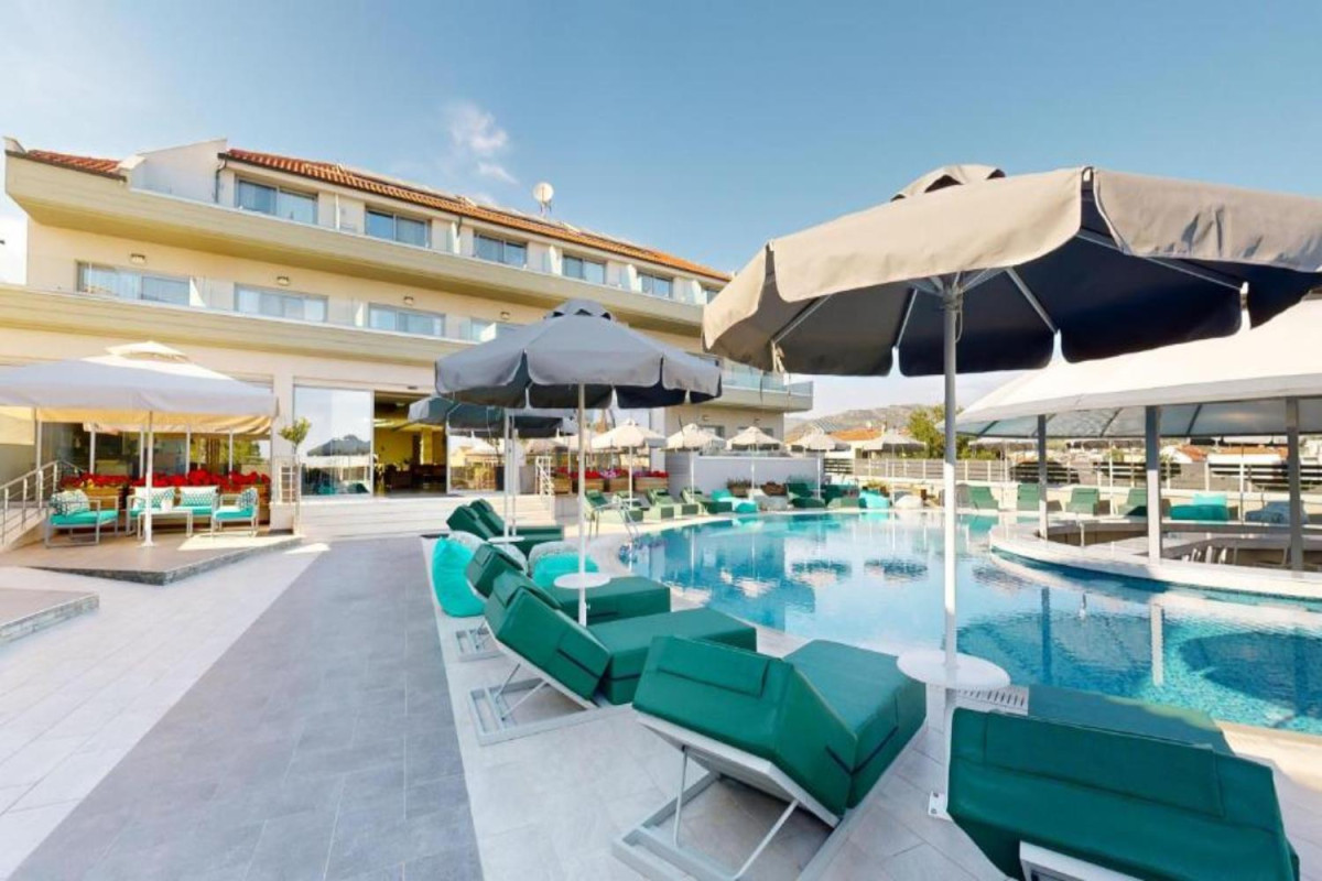 The Dome Luxury Hotel