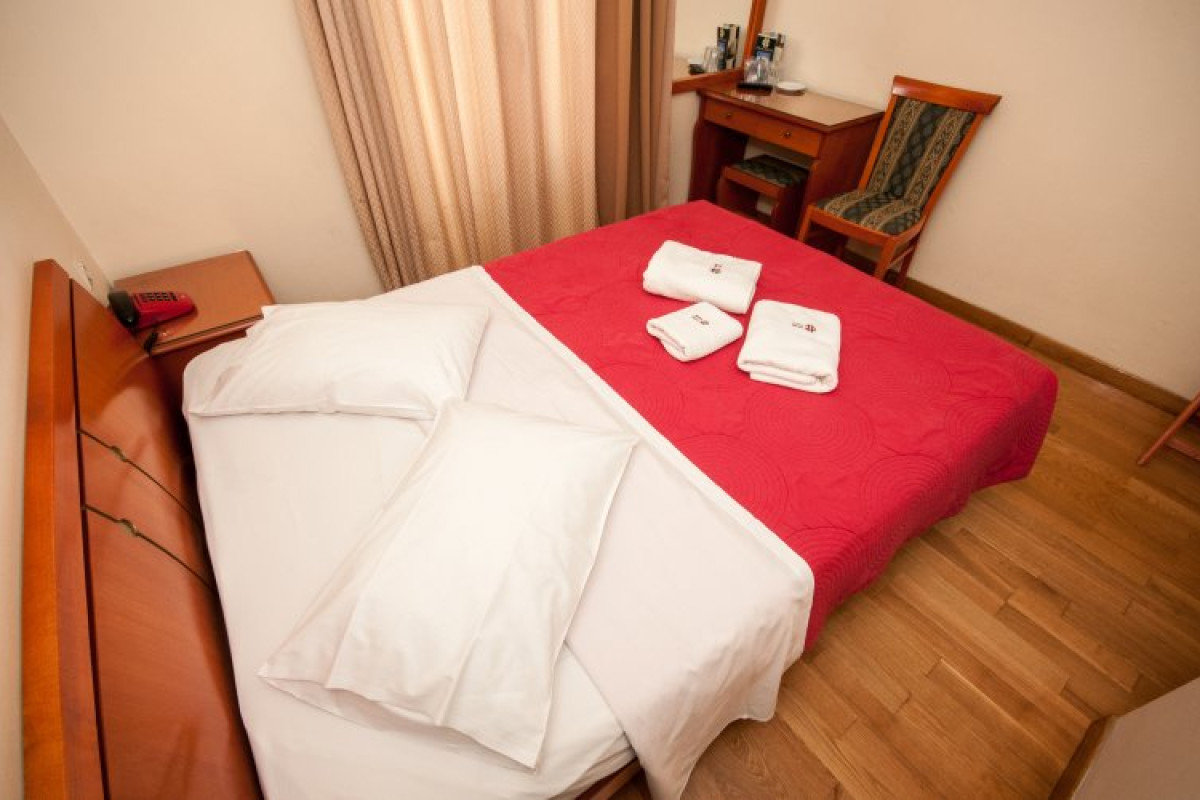 Cecil Hotel